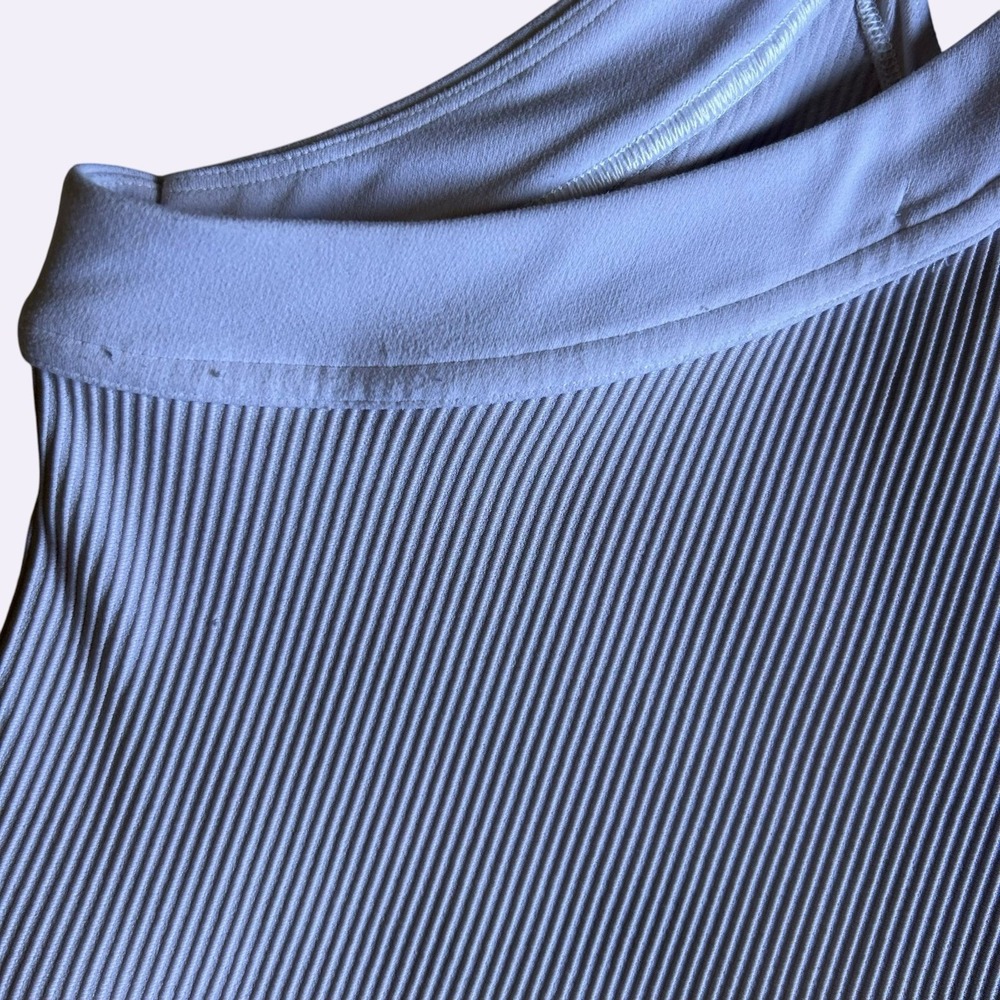 Athleta Ribbed Tank Small - Picture 4 of 4